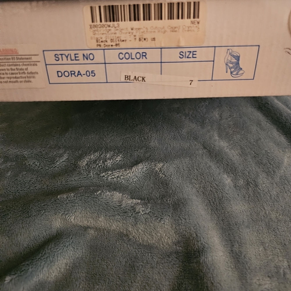 Bella Black and Gold Strappy Heels - Picture 6 of 6